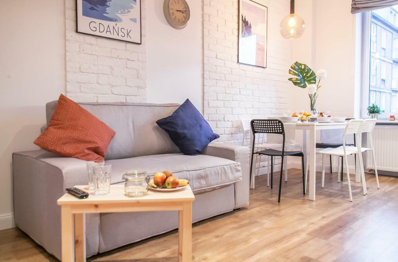 Family Luxury Comfort Old Town Apartament, 1-8, 2 Sypialnie I Salon, Parking W Cenie Gdansk Exterior photo