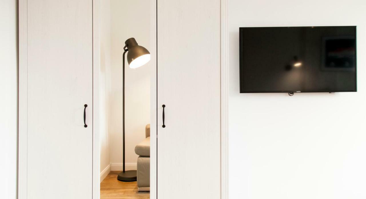 Family Luxury Comfort Old Town Apartament, 1-8, 2 Sypialnie I Salon, Parking W Cenie Gdansk Exterior photo
